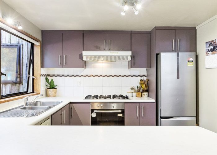  at 88 Everglade Drive, Totara Heights, Auckland