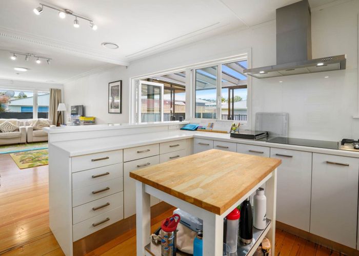 at 13 Peachgrove Road, Te Atatu Peninsula, Waitakere City, Auckland