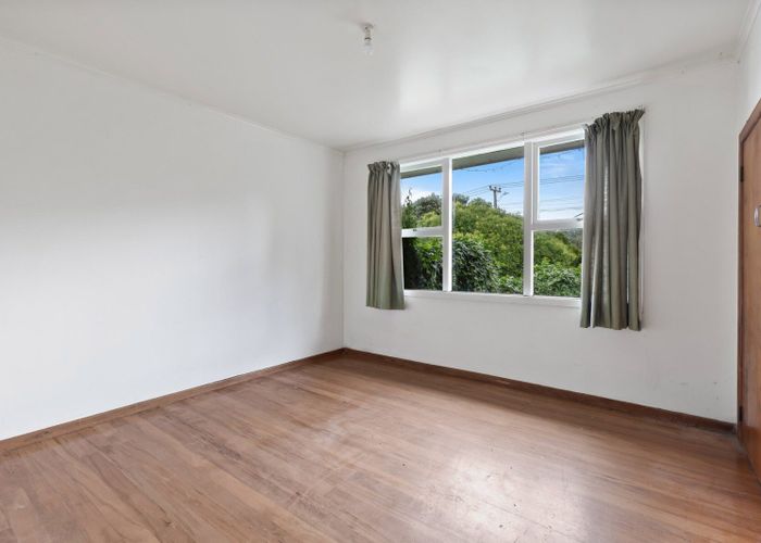  at 44 Pine Avenue, Henderson, Auckland