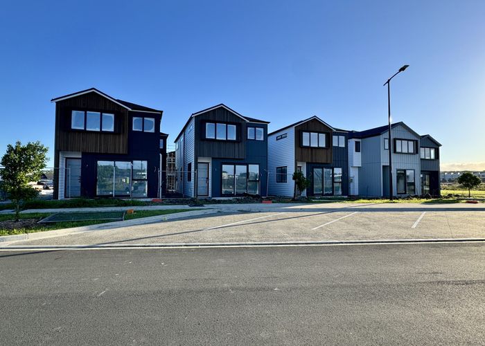  at 8 Honohono Avenue, Milldale, Rodney, Auckland