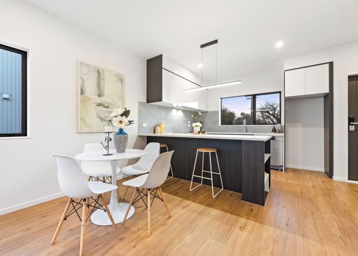  at 1/24 Parry Road, Mount Wellington, Auckland