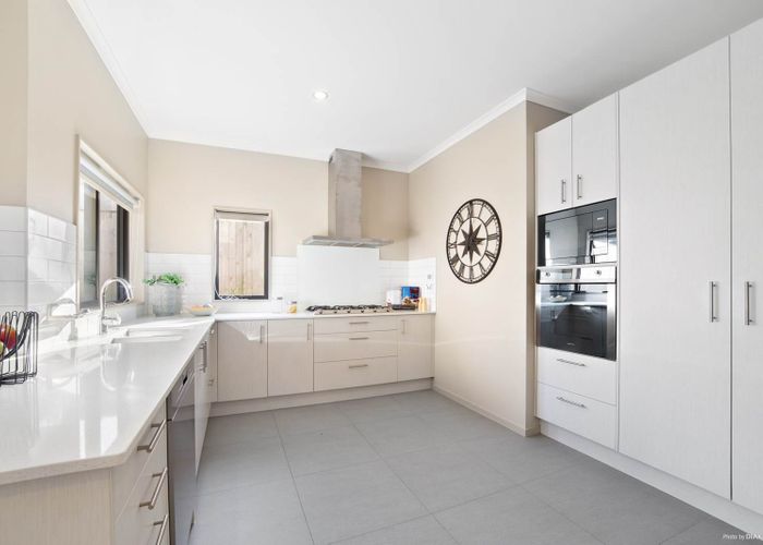  at 3 Uruhau Close, Torbay, Auckland