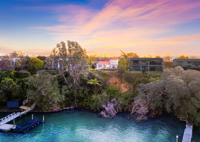  at 113 Ferry Parade, Herald Island, Waitakere City, Auckland