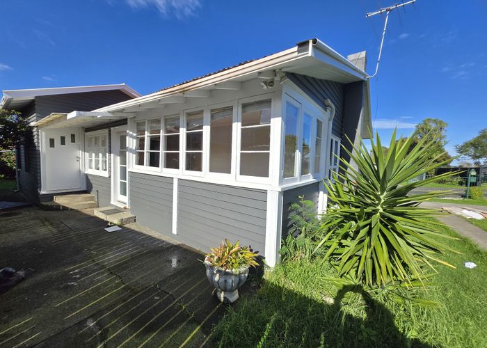  at 40 Evans Road, Weymouth, Manukau City, Auckland