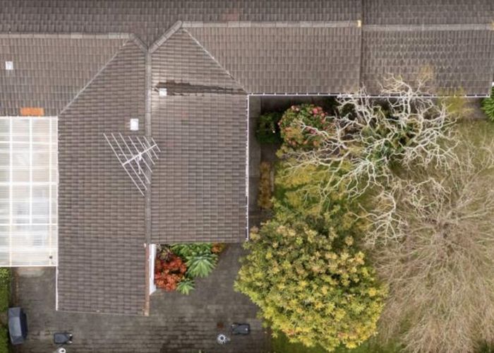  at 18 Booralee Avenue, Botany Downs, Auckland