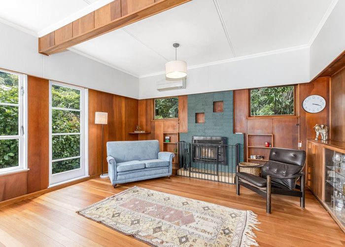  at 2 The Rigi, Northland, Wellington, Wellington