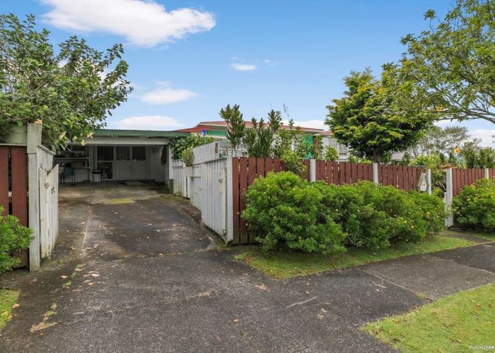  at 16 Frangipani Avenue, Manurewa, Manukau City, Auckland