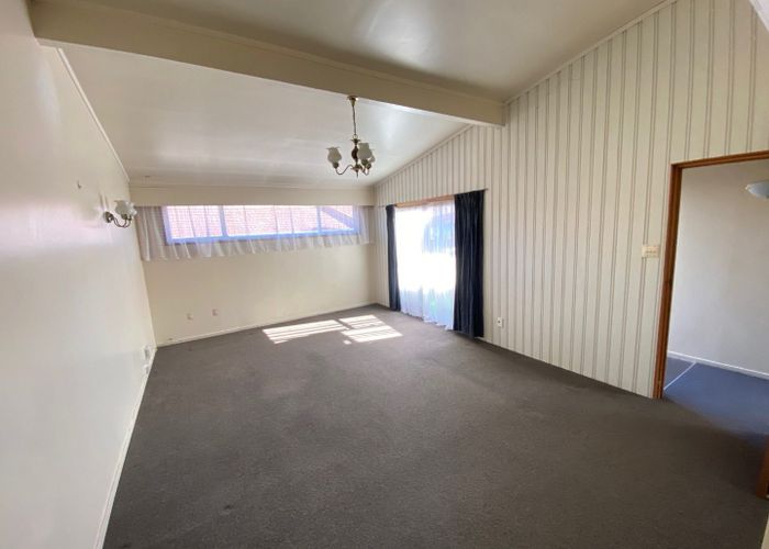 at 2/609 Manukau Road, Epsom, Auckland