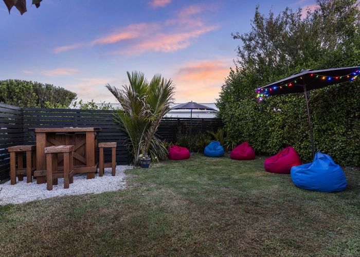 at 19 Japonica Drive, Beach Haven, Auckland