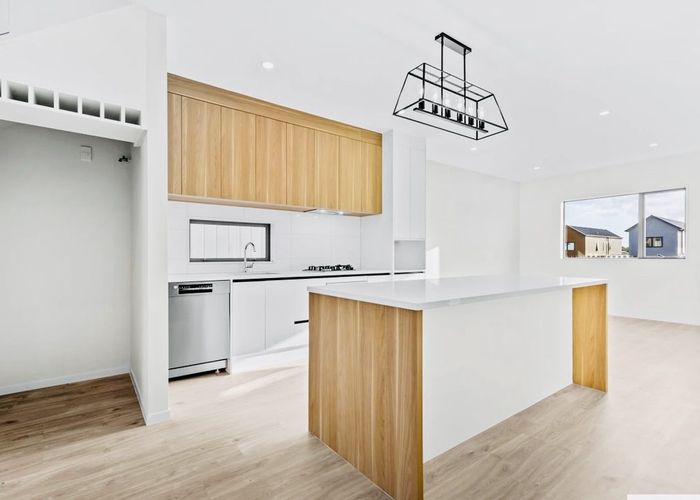  at 11 Farranfore Road, Opaheke, Papakura, Auckland