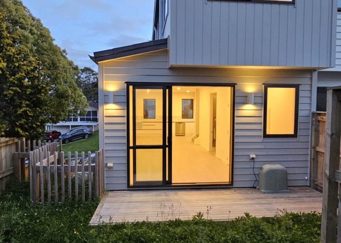  at 16F Sheridan Street, New Lynn, Waitakere City, Auckland