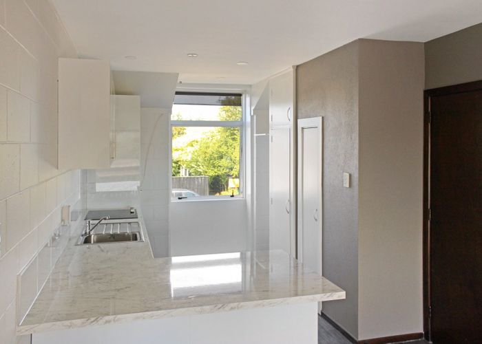  at 2/107 Holly Road, St. Albans, Christchurch City, Canterbury