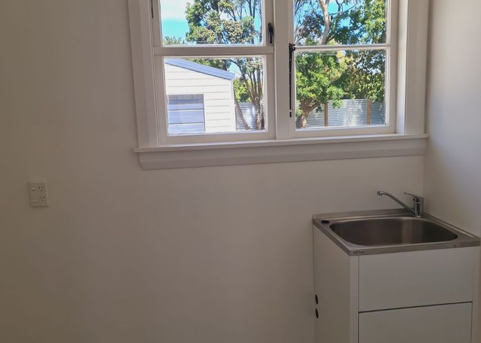 at 16 Avon Terrace, Roslyn, Palmerston North