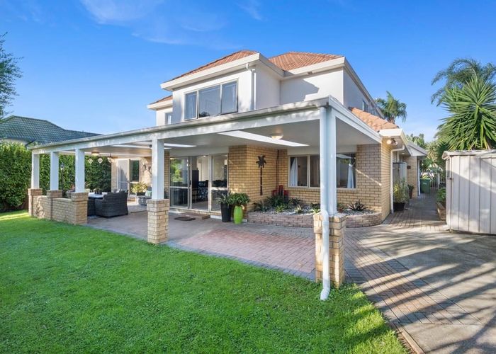  at 15 Burnaston Court, Dannemora, Auckland