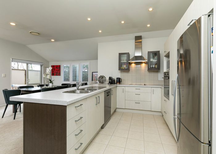  at 2 Durbin Court, Greenhithe, Auckland