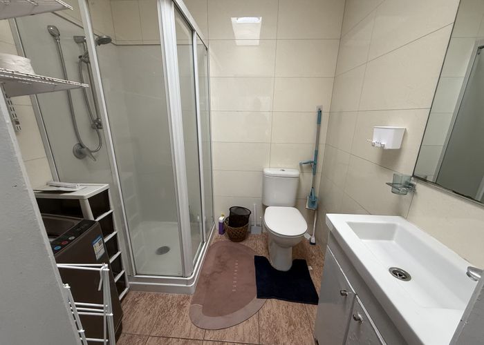  at 4/29 Simkin Ave, Saint Johns, Auckland City, Auckland