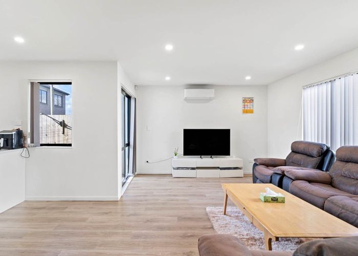  at 2/66 Wintere Road, Papatoetoe, Manukau City, Auckland