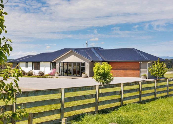  at 103 Almadale Road, Cheltenham