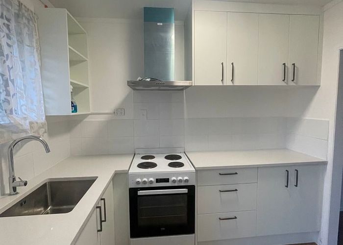 at 2/84 Asquith Avenue, Mount Albert, Auckland City, Auckland