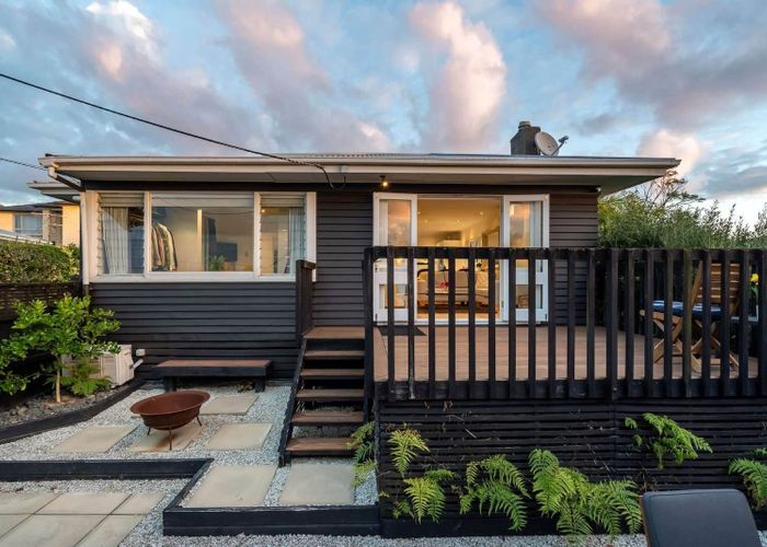  at 1/4 Spencer Road, Pinehill, North Shore City, Auckland