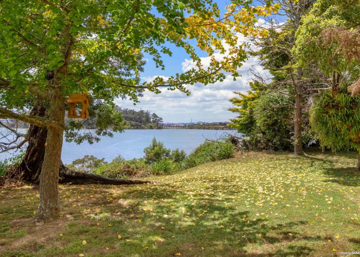  at 2/203 Oakland Road, Karaka, Papakura