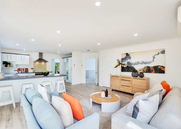  at 34 Woodstock Road, Forrest Hill, Auckland