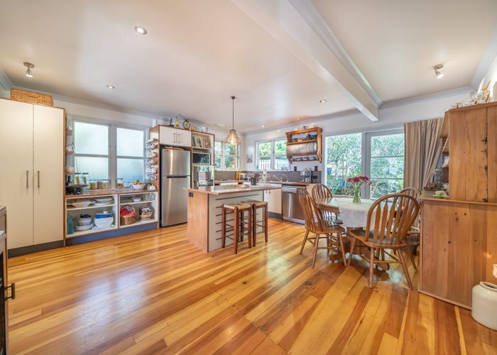  at 121 Wainuiomata Road, Wainuiomata, Lower Hutt, Wellington