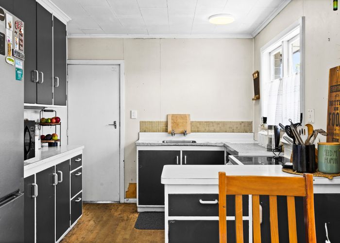  at 70 Clarence Cox Crescent, Pirimai, Napier