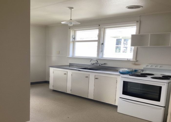  at 6 Menzies Place, Paremoremo, North Shore City, Auckland