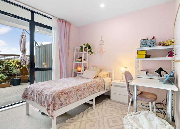  at 127B Queens Road, Panmure, Auckland