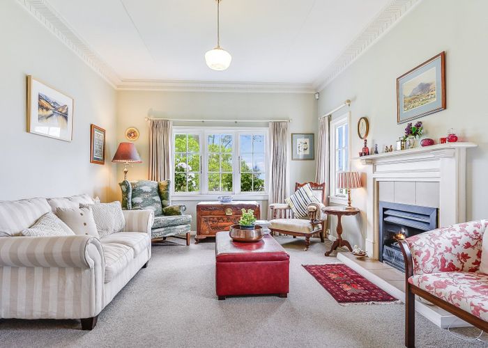  at 6 Hammond Street, Hamilton Central, Hamilton