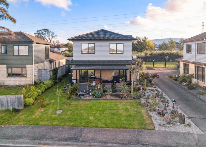  at 13 Riverglade Parkway, Te Atatu South, Waitakere City, Auckland
