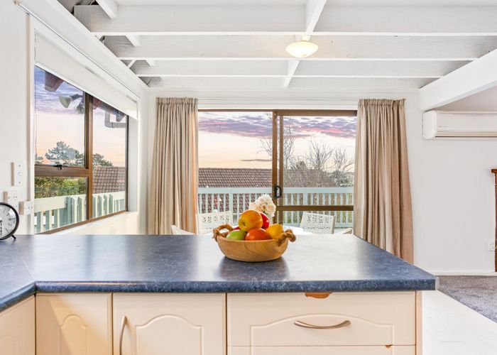  at 42 Glenbervie Crescent, Massey, Auckland