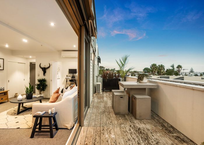  at 111/16 Huron Street, Takapuna, North Shore City, Auckland