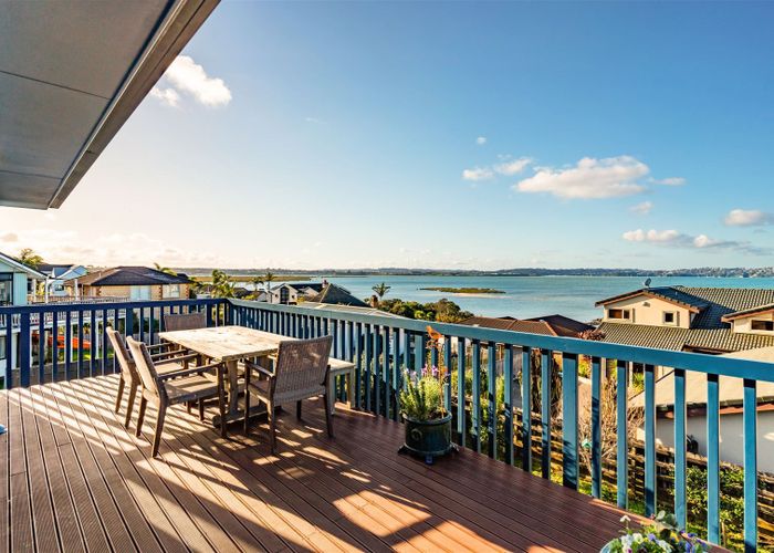  at 58 Spinnaker Drive, Te Atatu Peninsula, Auckland