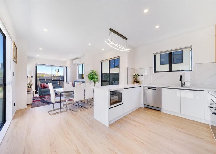  at 713 Massey Road, Mangere, Manukau City, Auckland