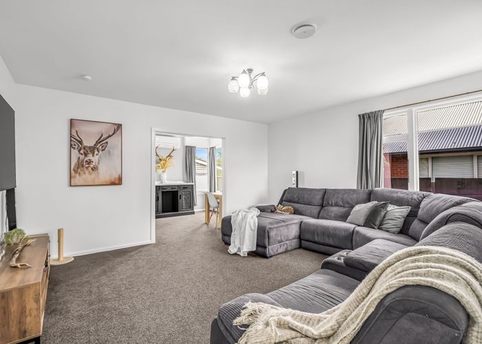  at 412 Breezes Road, Aranui, Christchurch City, Canterbury