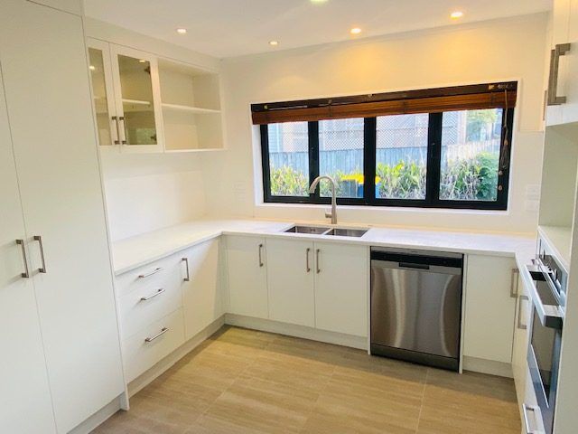  at 2/11 Corunna Road, Milford, North Shore City, Auckland