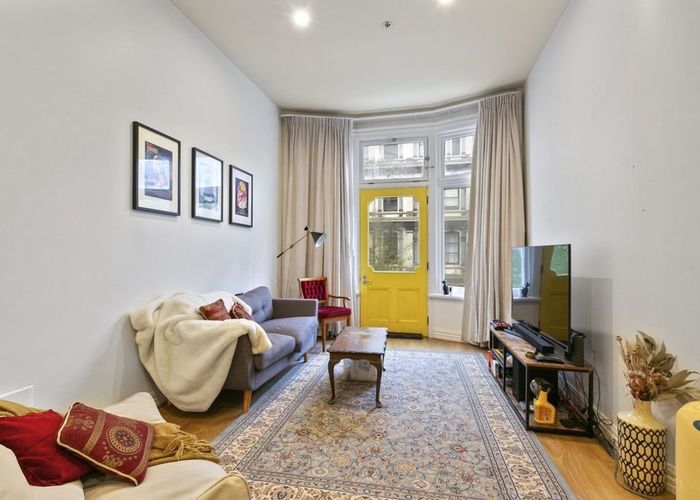  at 8/32 Cuba Street, Te Aro, Wellington