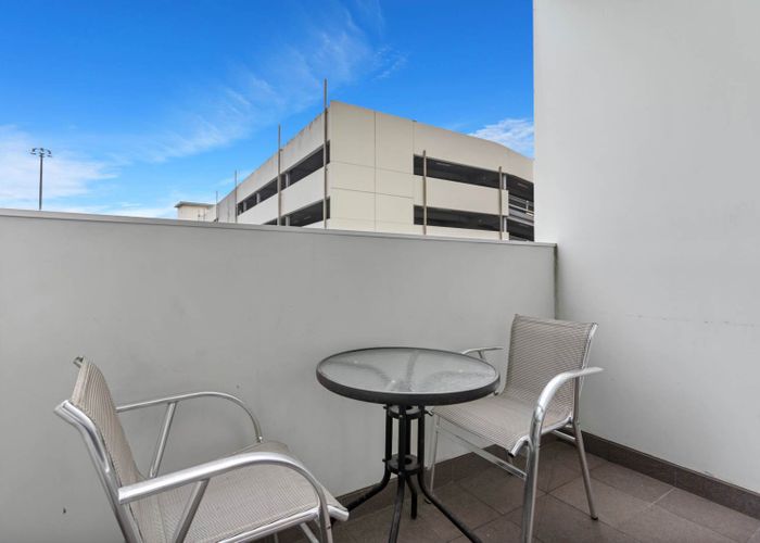  at 201/17 Amersham Way, Manukau Central