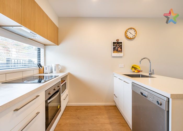  at 8/48 Glen Road, Stokes Valley, Lower Hutt