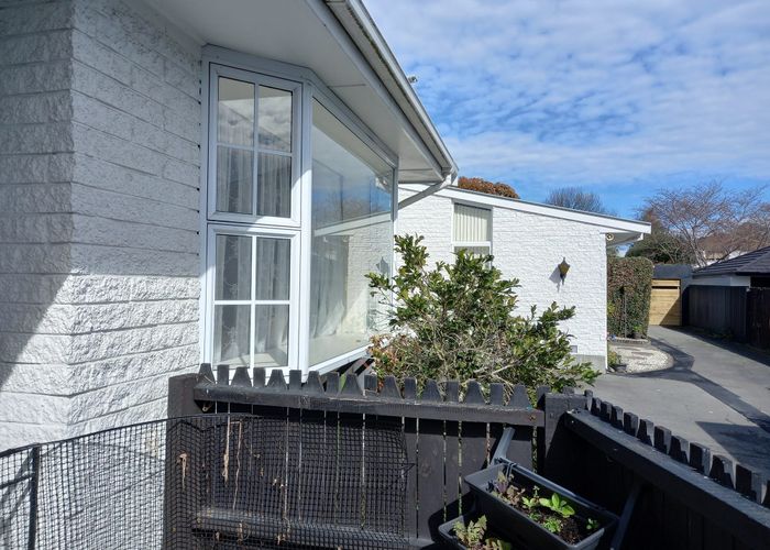  at 2/205 Springfield Rd, St. Albans, Christchurch City, Canterbury