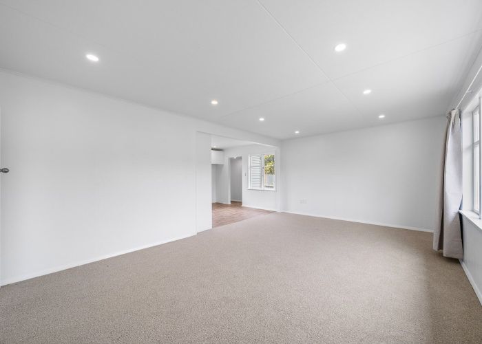  at 8 Hampshire Street, Cannons Creek, Porirua, Wellington