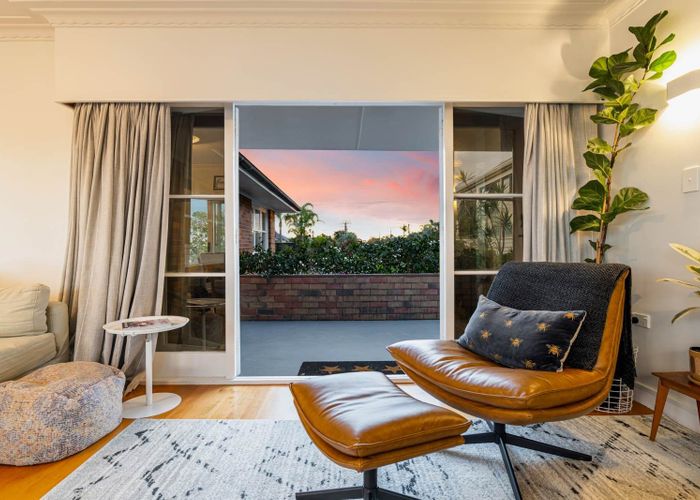  at 56 Lake Road, Devonport, North Shore City, Auckland