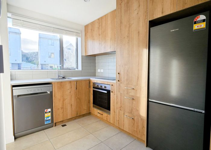  at 16/130 Richmond Street, Petone, Lower Hutt, Wellington