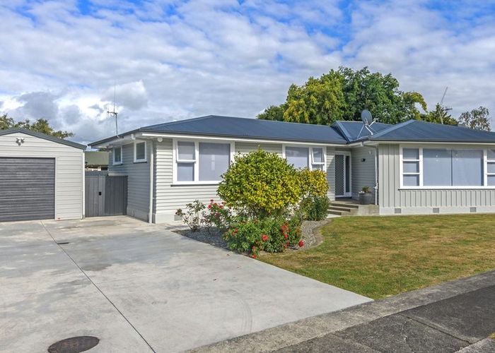  at 2 Piper Place, Roslyn, Palmerston North