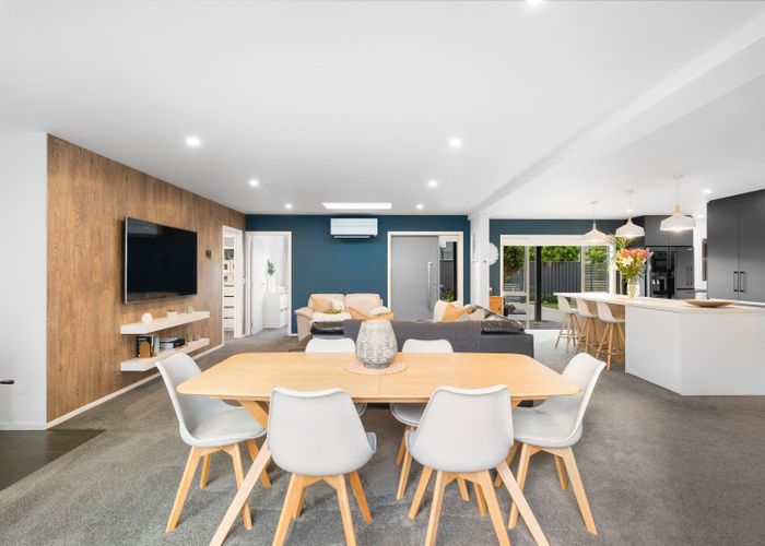  at 18 Foster Place, Mount Pisa