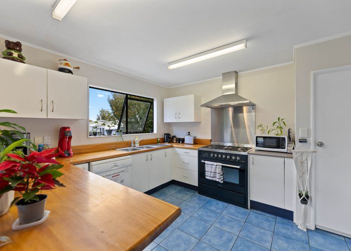  at 5 Anna Place, Hilltop, Taupo