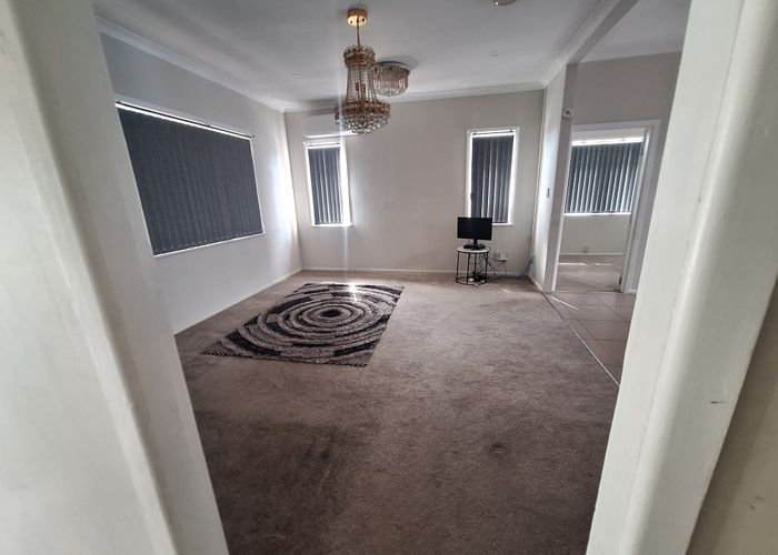  at 15 Rosebank Road, Papatoetoe, Manukau City, Auckland