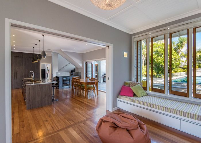  at 19 Hamana Street, Narrow Neck, Auckland